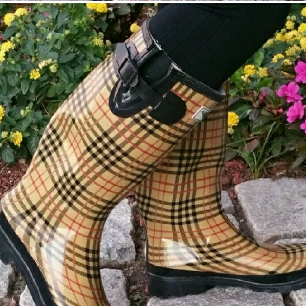 Rainboots