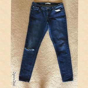 Skinny Levi Jeans!