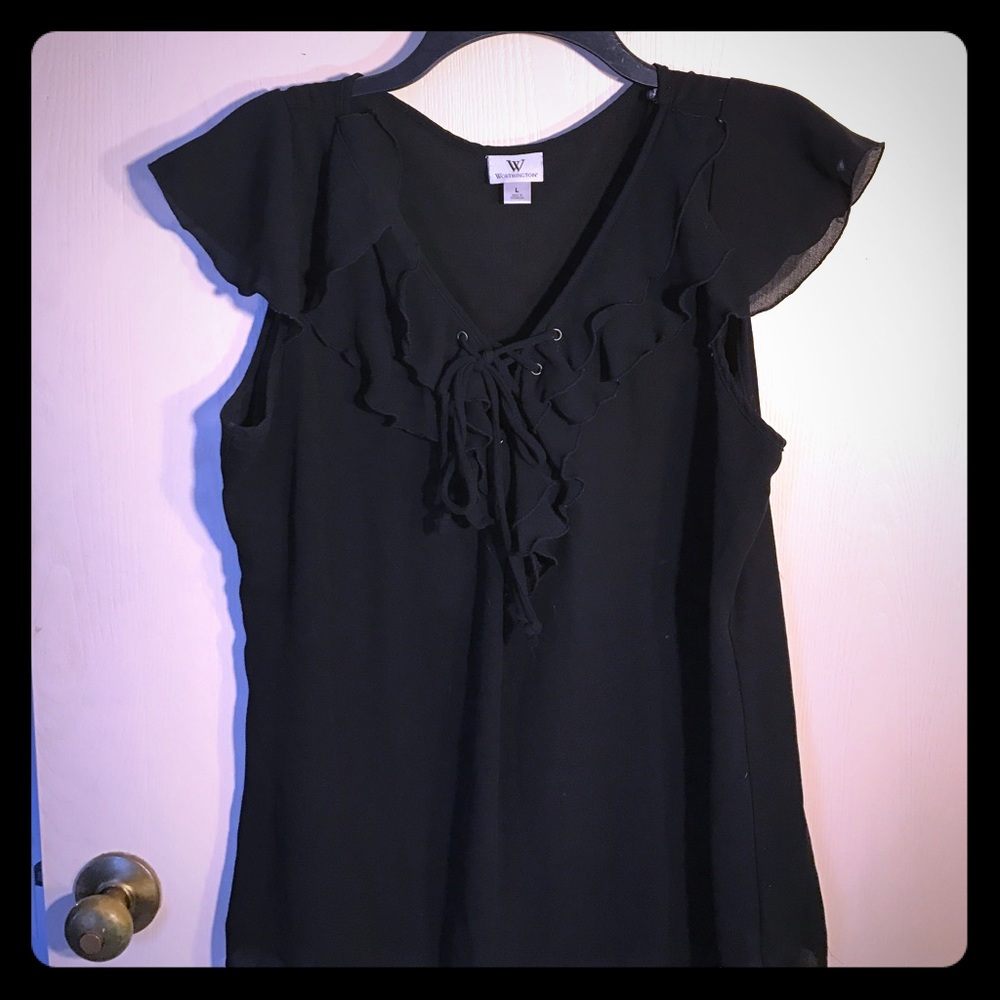 ✨Black Ruffle Top✨