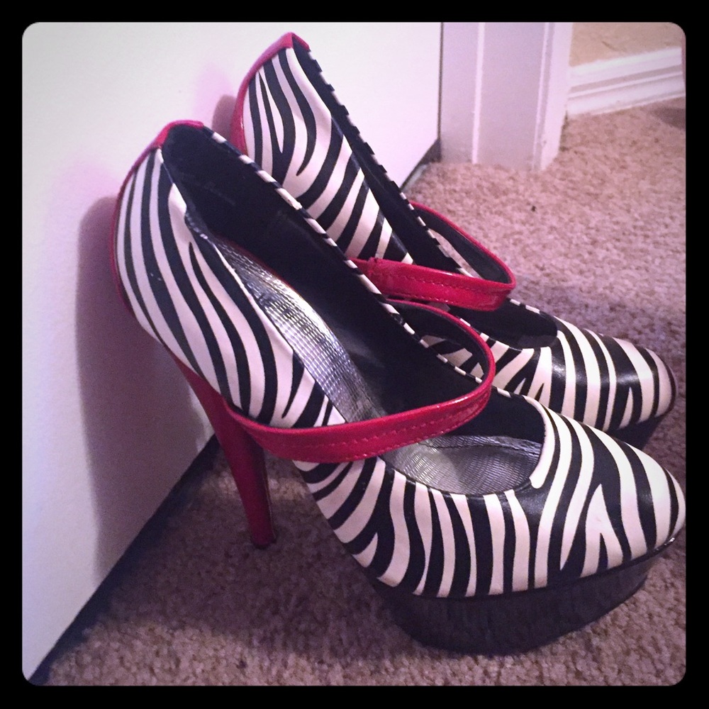 Zebra heels