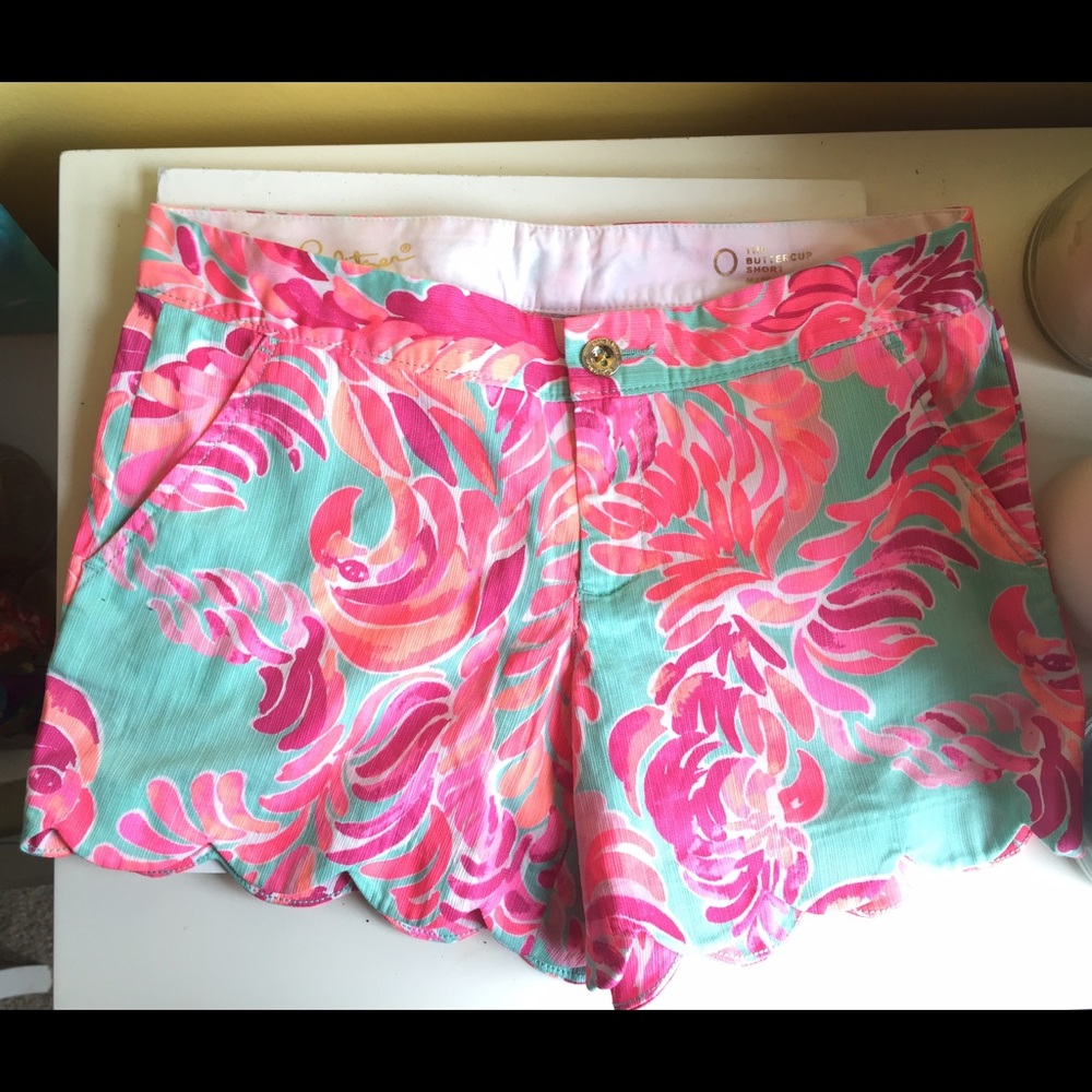 Lilly Pullitzer "the buttercup short"