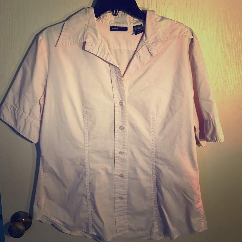 🌸Light pink Short Sleeve Dress Shirt 👚