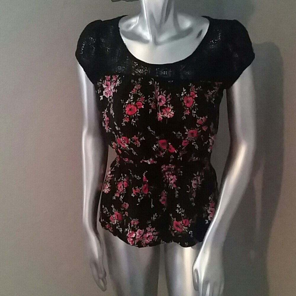 Black floral top