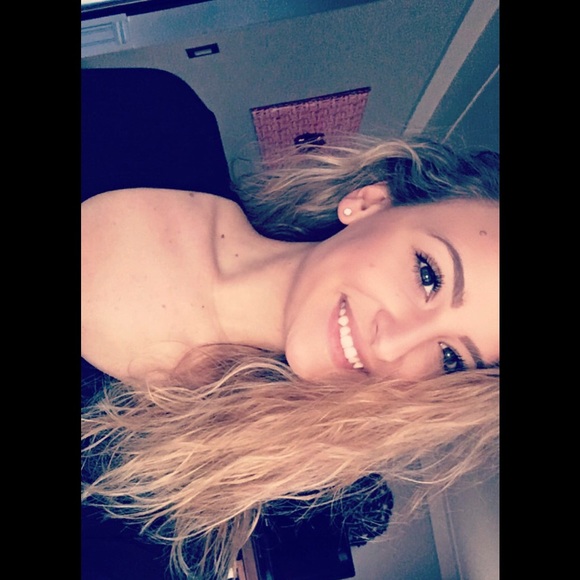 Meet your Posher, Kas - Picture 1 of 1