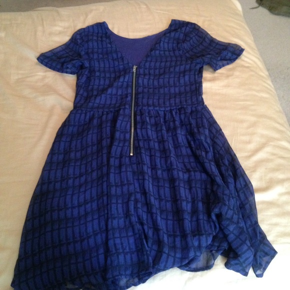 Blue Geo Dress - Picture 2 of 2