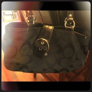 REDUCED!! Coach Caryall Signature Satchel