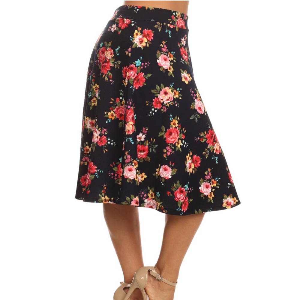 Take 50% off Plus❤️A-line Textured Floral skirt - Picture 2 of 5