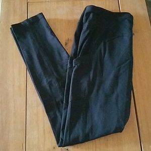 Matte black leggings