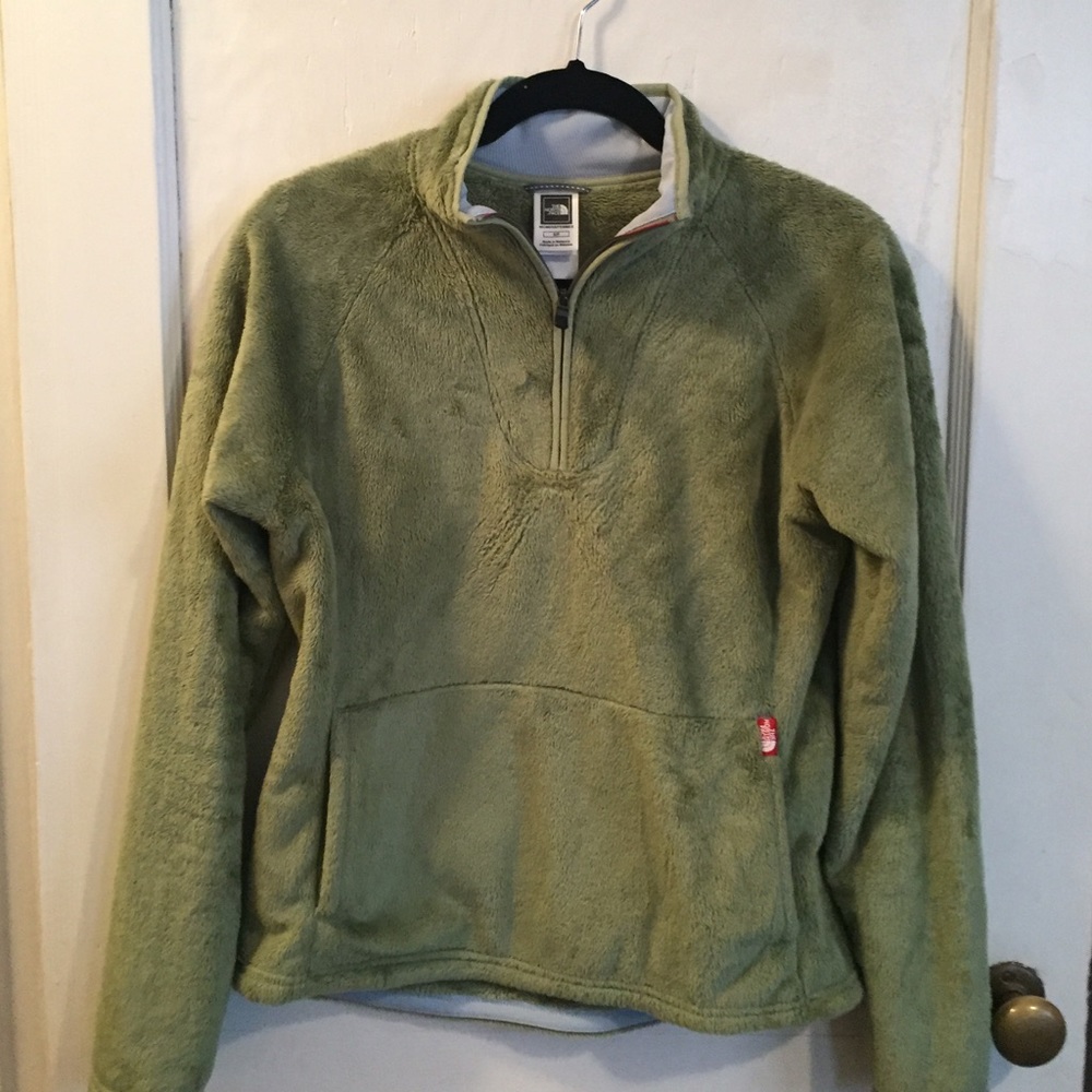 North face pullover