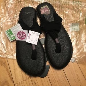 Sanuk sandals