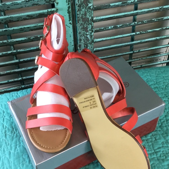 Brand New Fun Playful Grace Gladiator Sandal - Picture 2 of 5