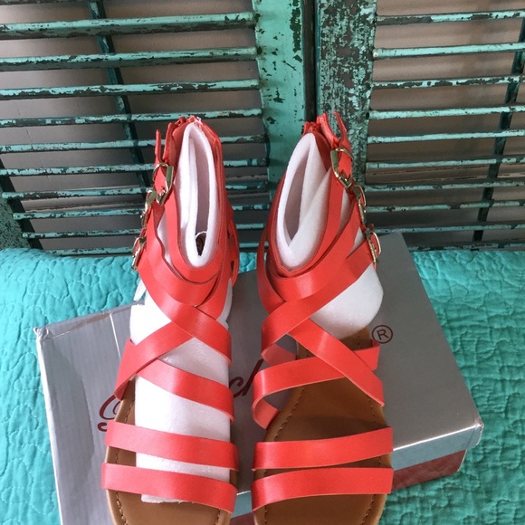 Brand New Fun Playful Grace Gladiator Sandal - Picture 4 of 5