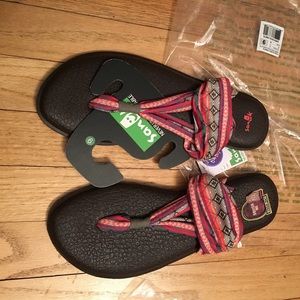 Sanuk sandals