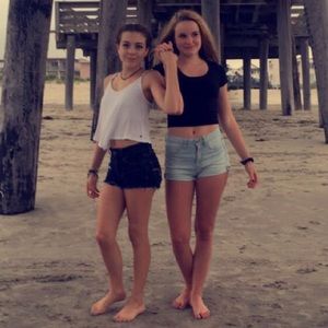 Meet your Posher, Chloe