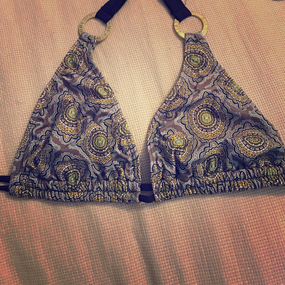 Gianni Bini bikini top large