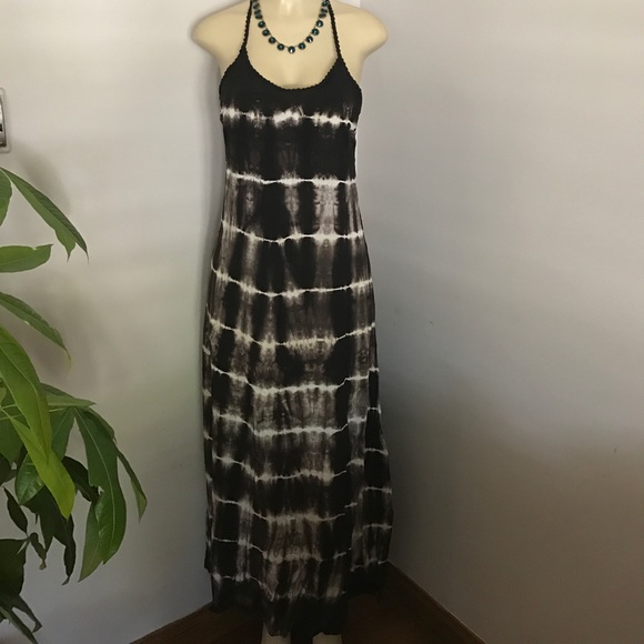 Dresses & Skirts - Scoop neck striped tie dye maxi dress