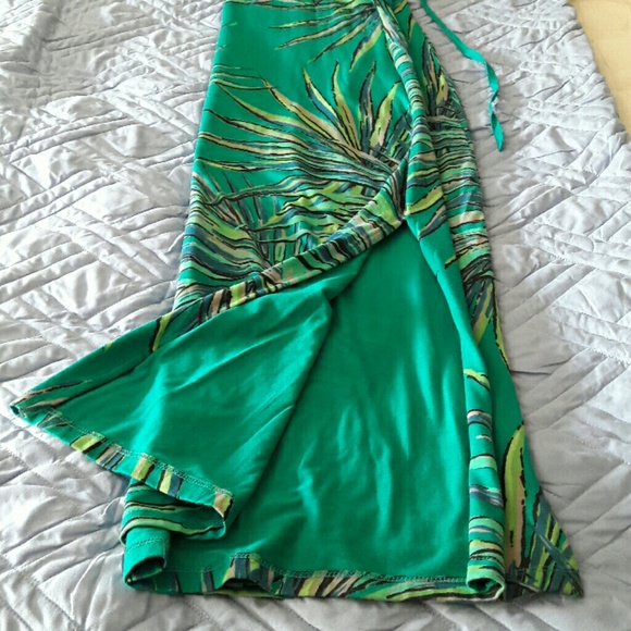 🌴🌴TROPICAL Maxi dress 🌴🌴 - Picture 3 of 4