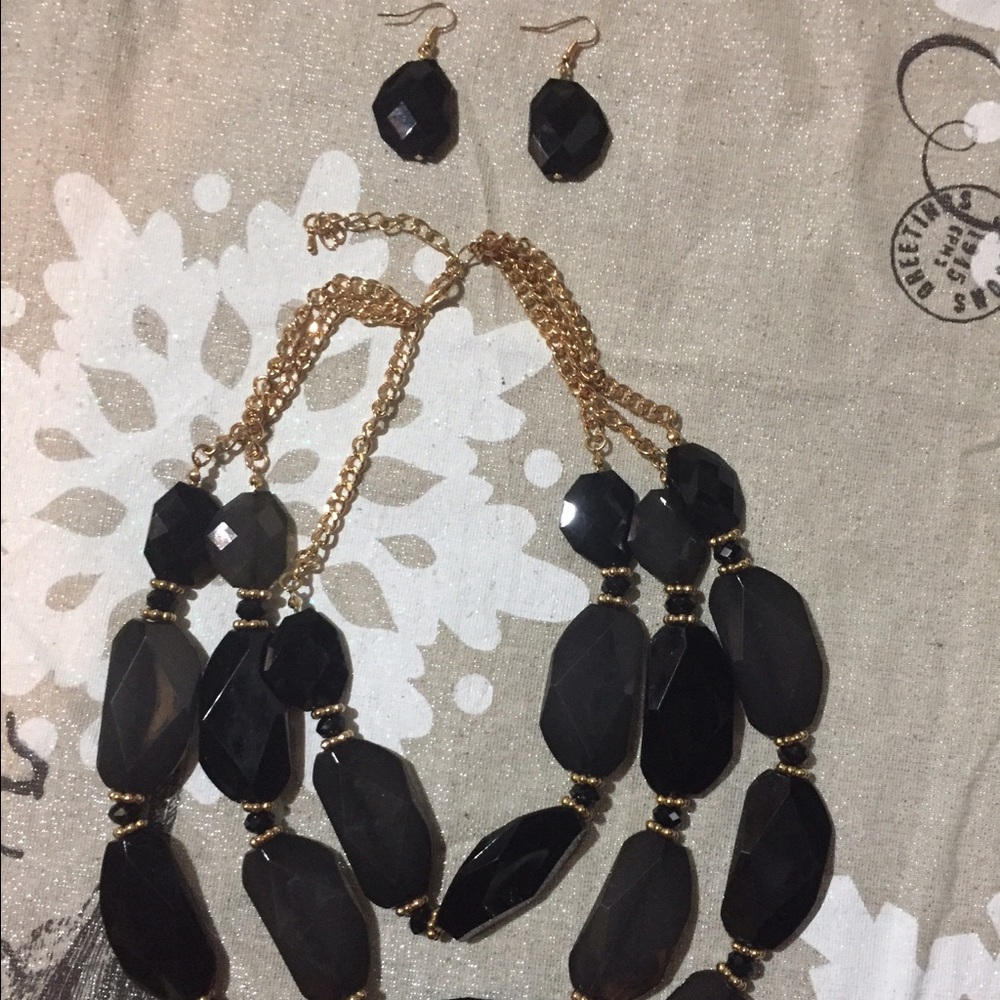 Necklace set