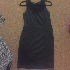 black bodycon dress