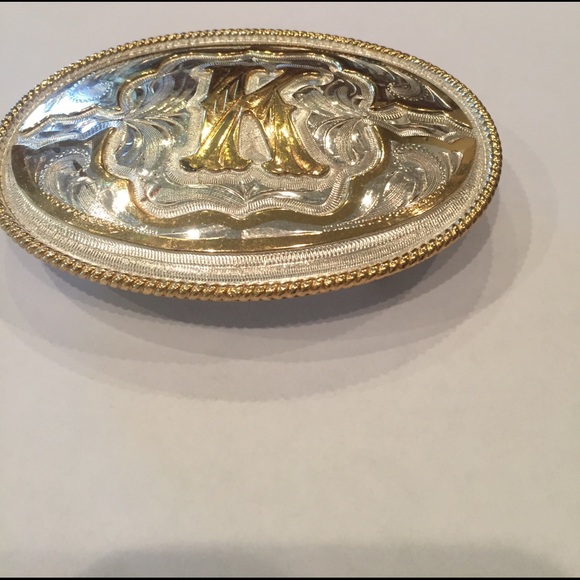 Silver Strike Belt buckle. With INITIAL K. - Picture 3 of 4