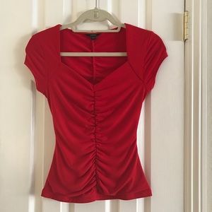 Guess red top