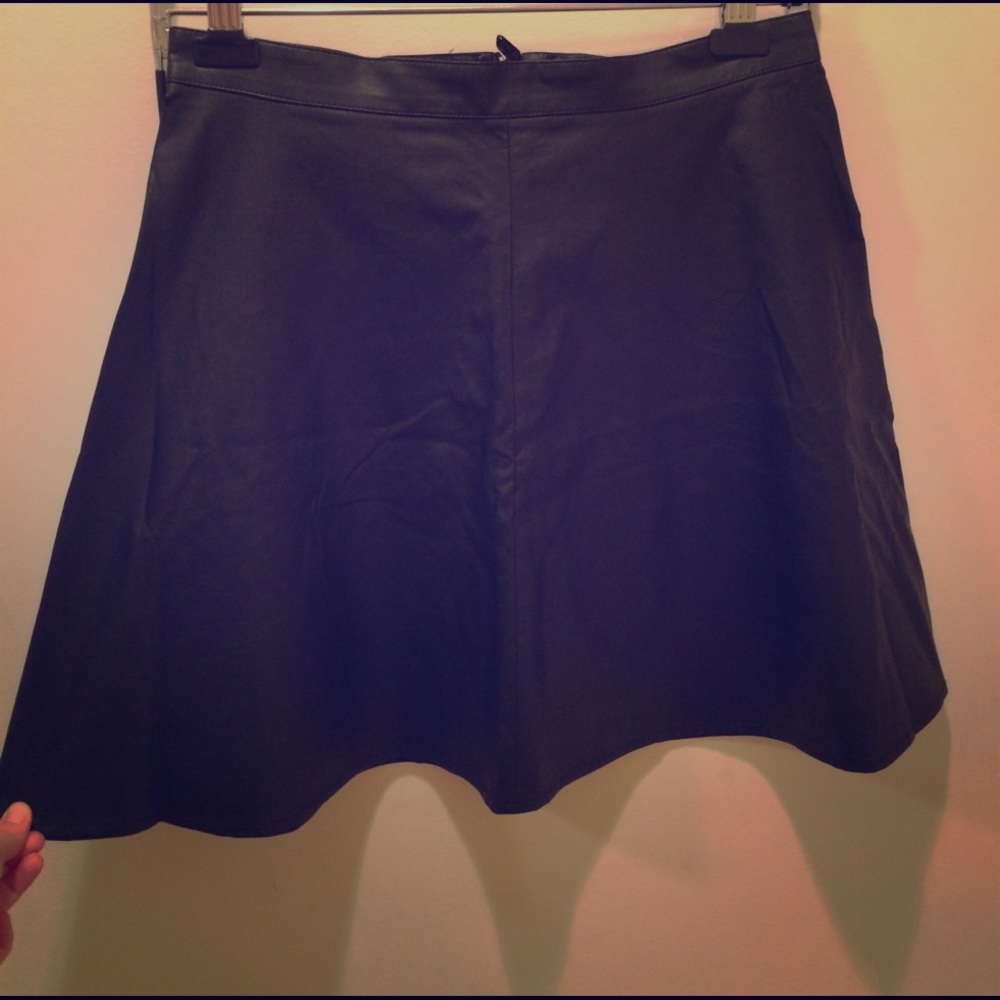NEW H&M black skater skirt faux leather 10