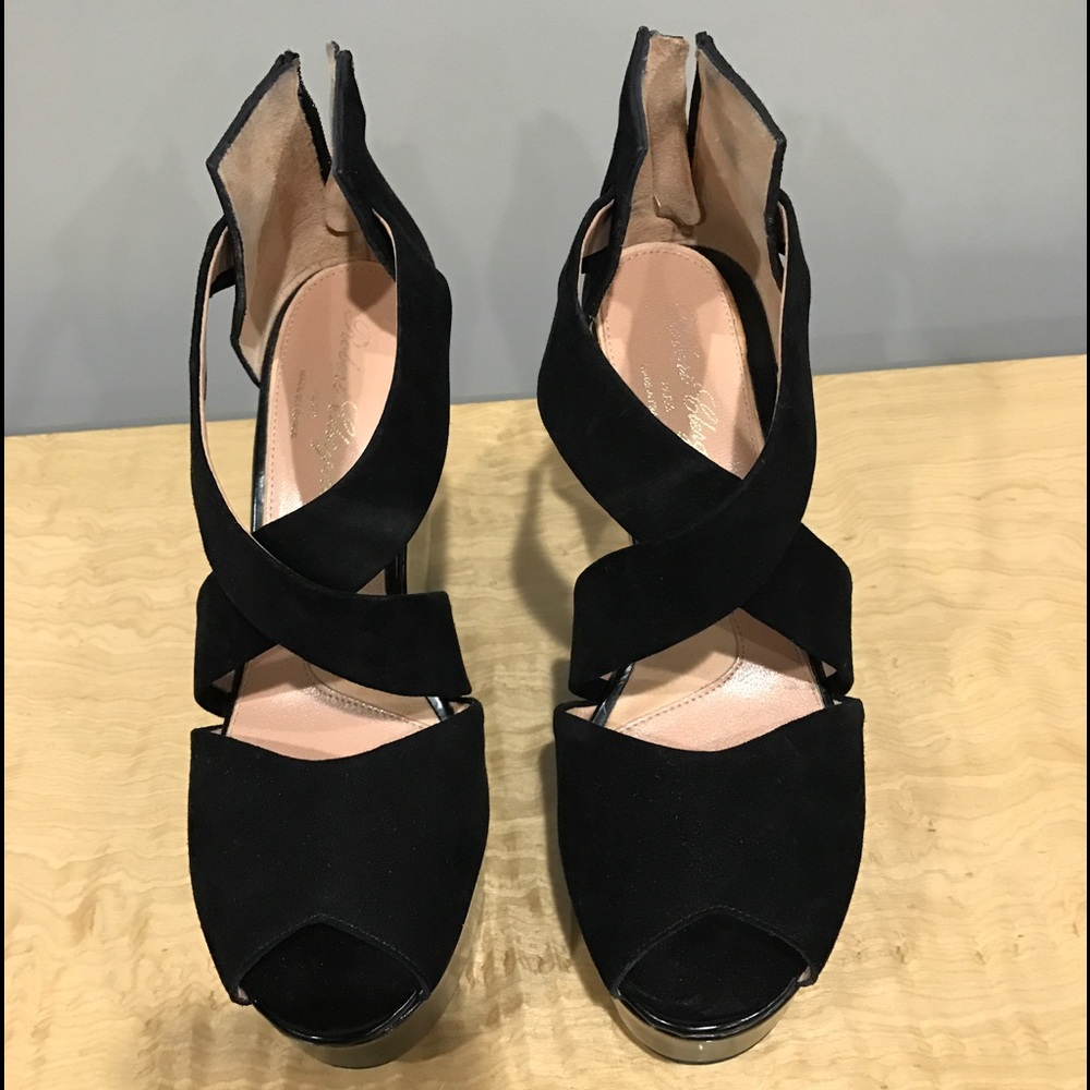 Suede platform strapped sandals