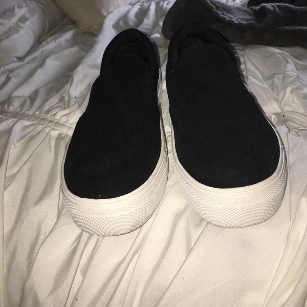Steve Madden "Gills Platform" slip on sneaker