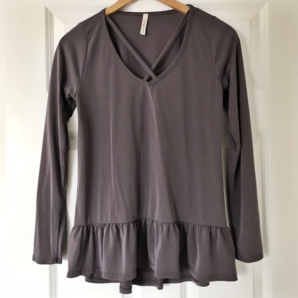 ✨ Cross Chest Peplum Top