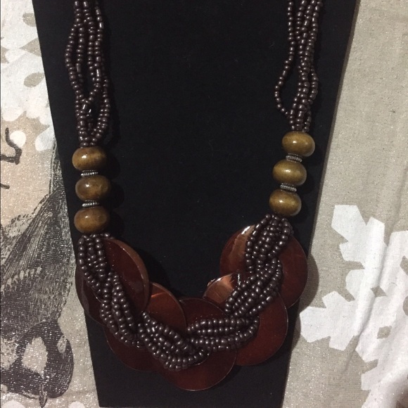 Necklace - Picture 2 of 3