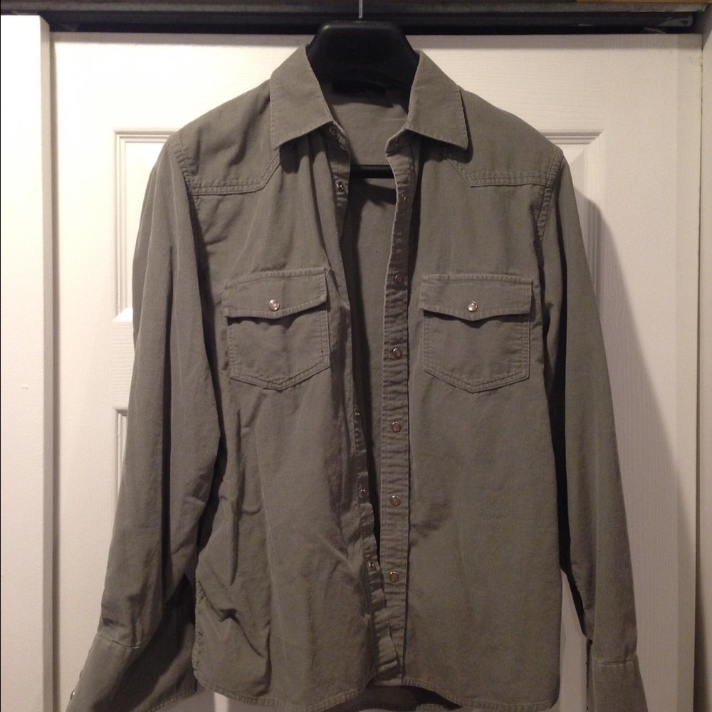 Kenneth Cole green snap button shirt - small