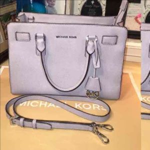 LIKE NEW MICHAEL KORS DILLON TZ SATCHEL