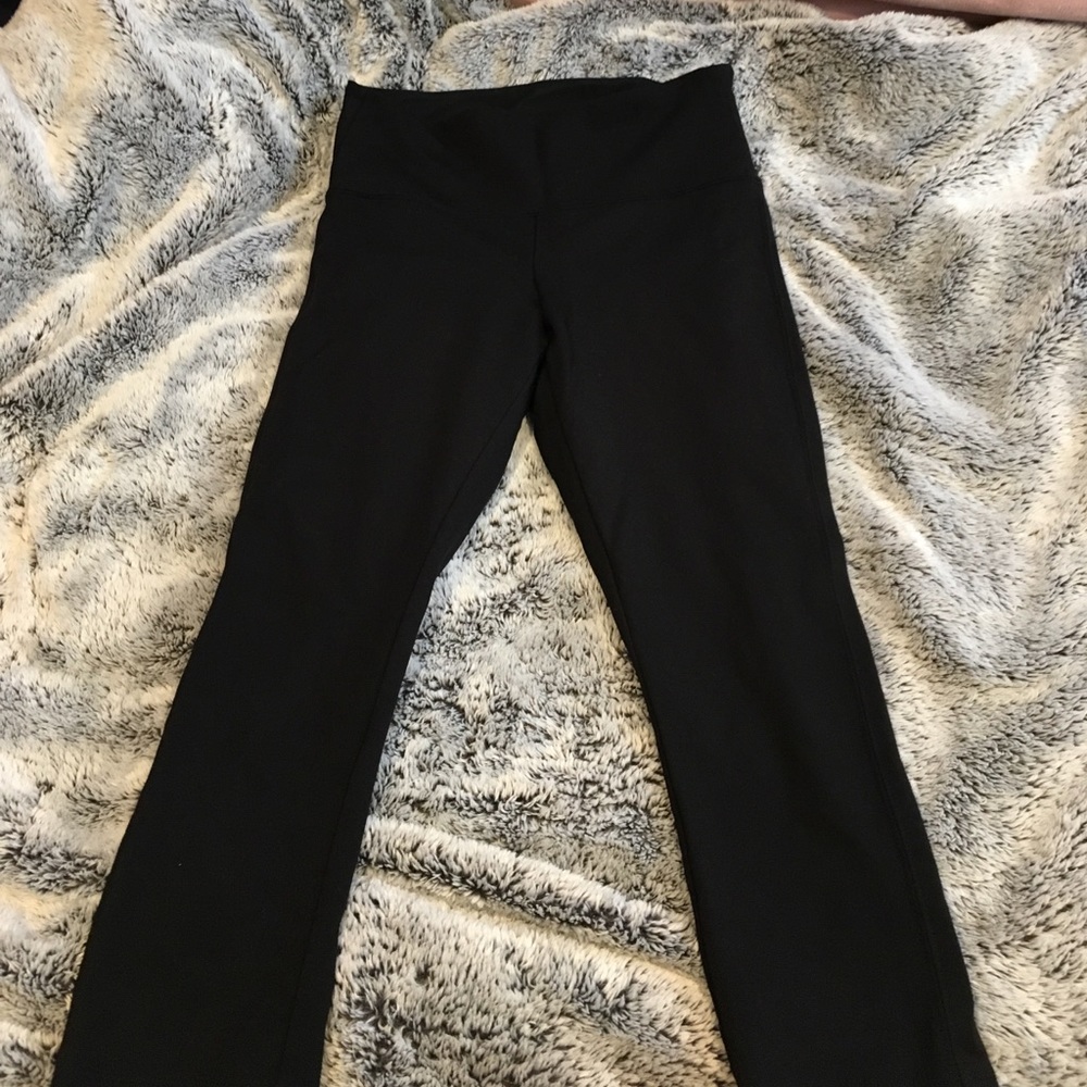 White House Black Market crop legging