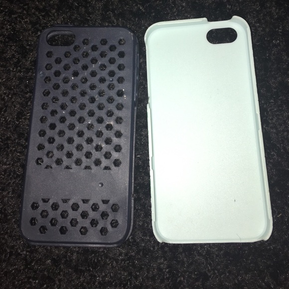 Anna Sui Floral phone case - Picture 3 of 3