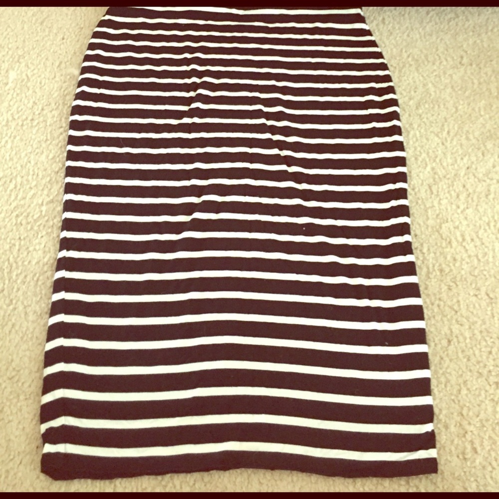 Vince camuto striped stretchy pencil skirt