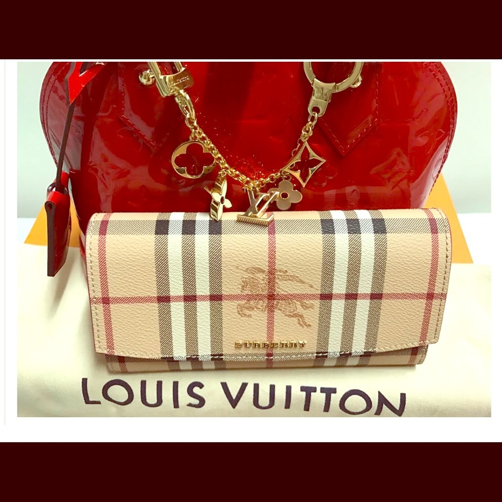 Burberry wallet