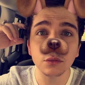 Meet your Posher, Layton