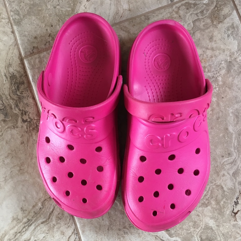 pink crocs