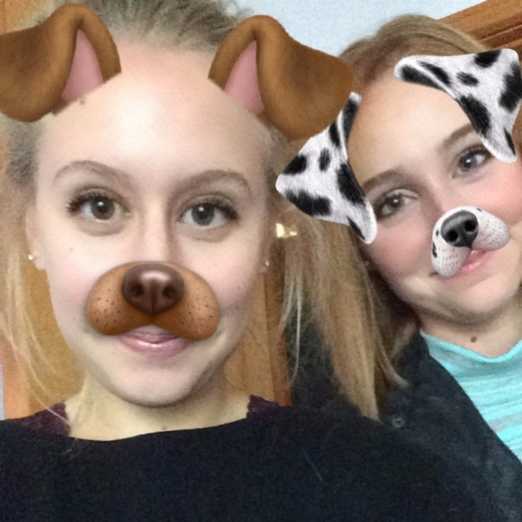 Meet your Posher, Emma - Picture 2 of 4