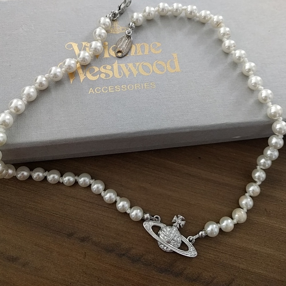 Vivienne Westwood Mini Bas Relief Choker