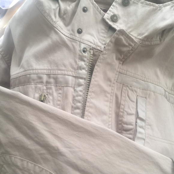 UGG Hooded Jacket  Khaki Large New - Picture 5 of 7