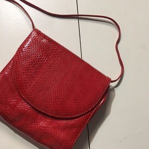 🎉HOST PICK! Vintage Faux Snakeskin Shoulder Bag