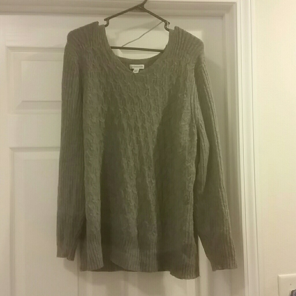 Plus-size gray sweater