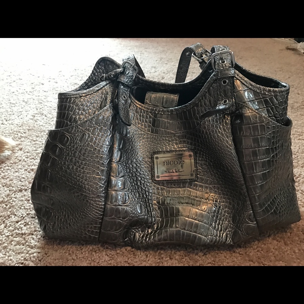 Nicole pocketbook