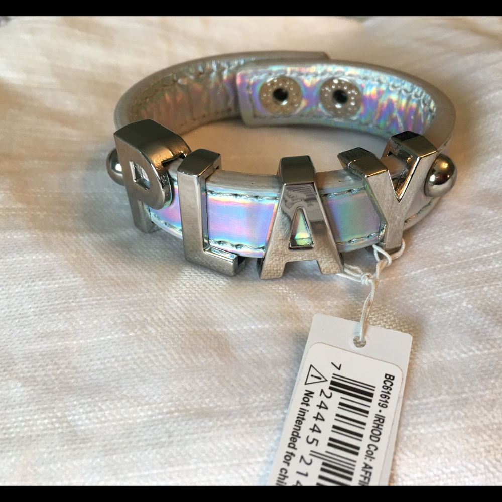 BCBG  Col Iridescent Affirmation Bracelet PLAY