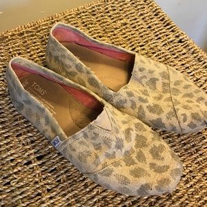 TOMS women cheetah  print