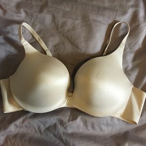 Victoria's Secret push up bra, 38B 👑