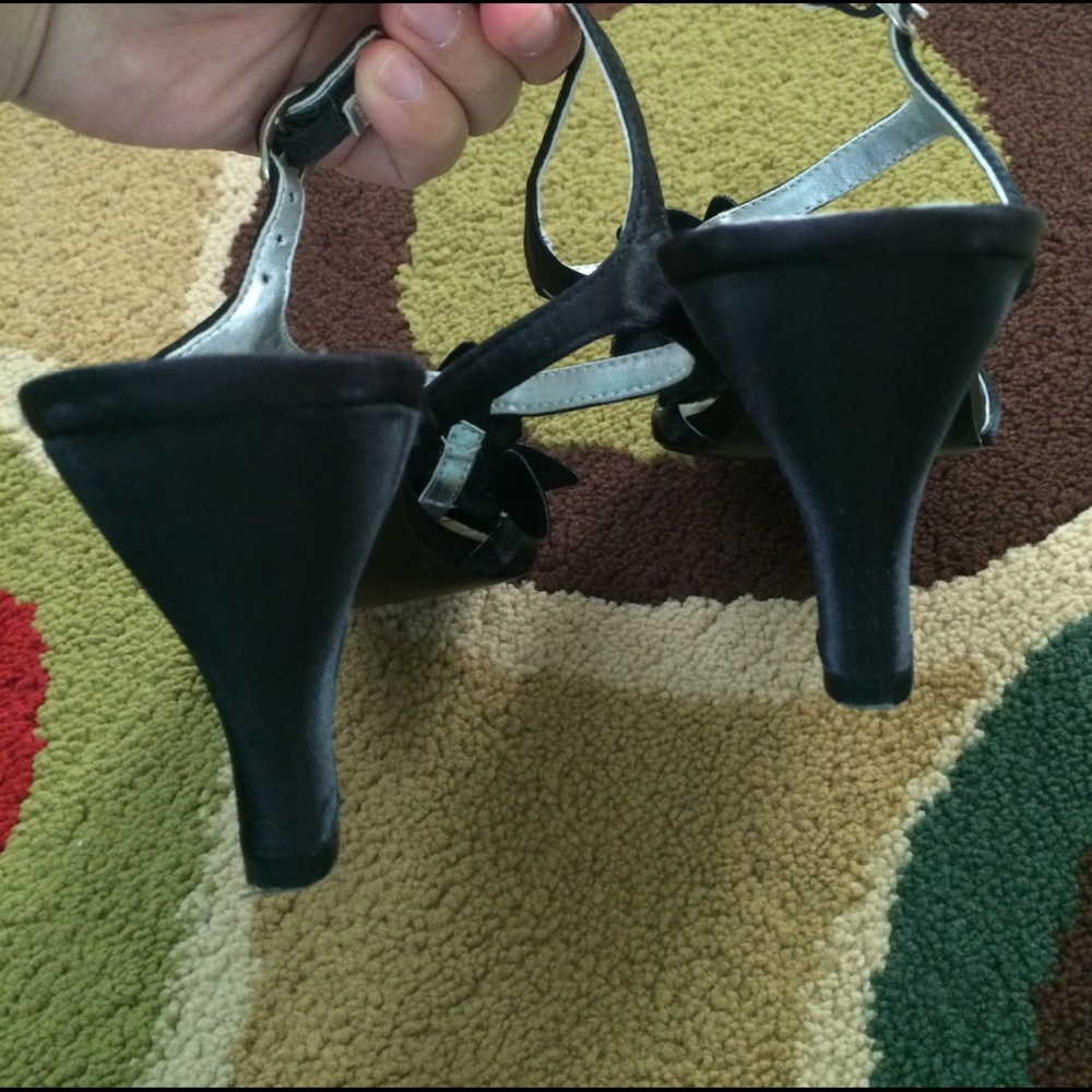 Unlisted sandals - Picture 2 of 3