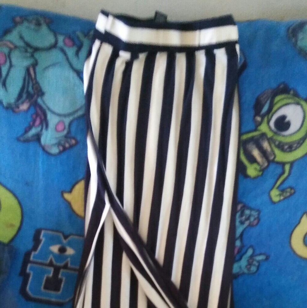 Long Black & White Skirt