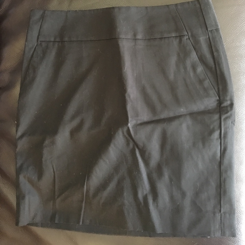 NWT Ann Taylor Black Pencil Skirt 2 Petite